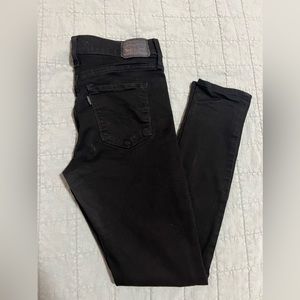 Levi’s 311 Shaping Skinny jeans